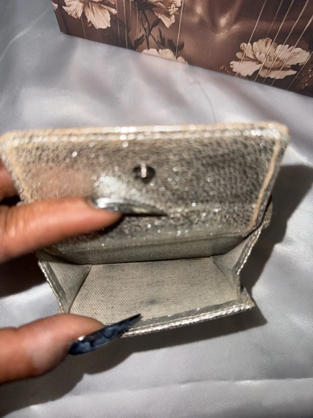 EUC - Jimmy Choo Nemo Star-Studded Trifold Wallet - Full Set - Picture 12 of 13